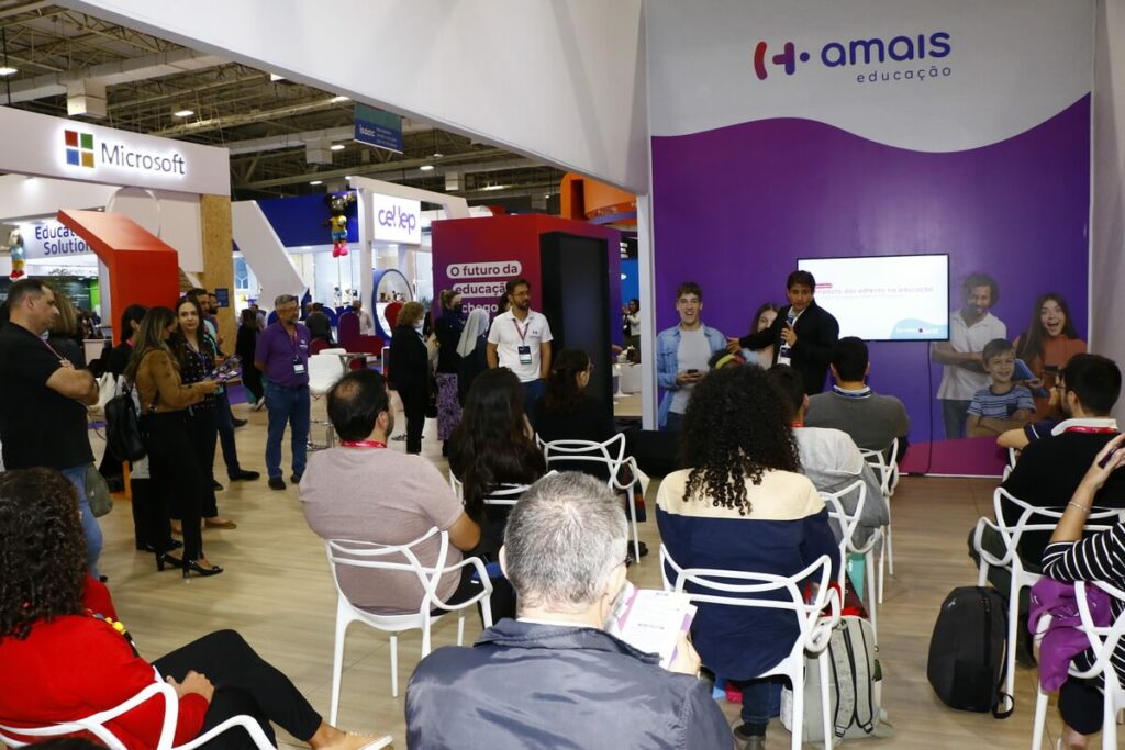 Foto palestra O impacto das edtechs na educação