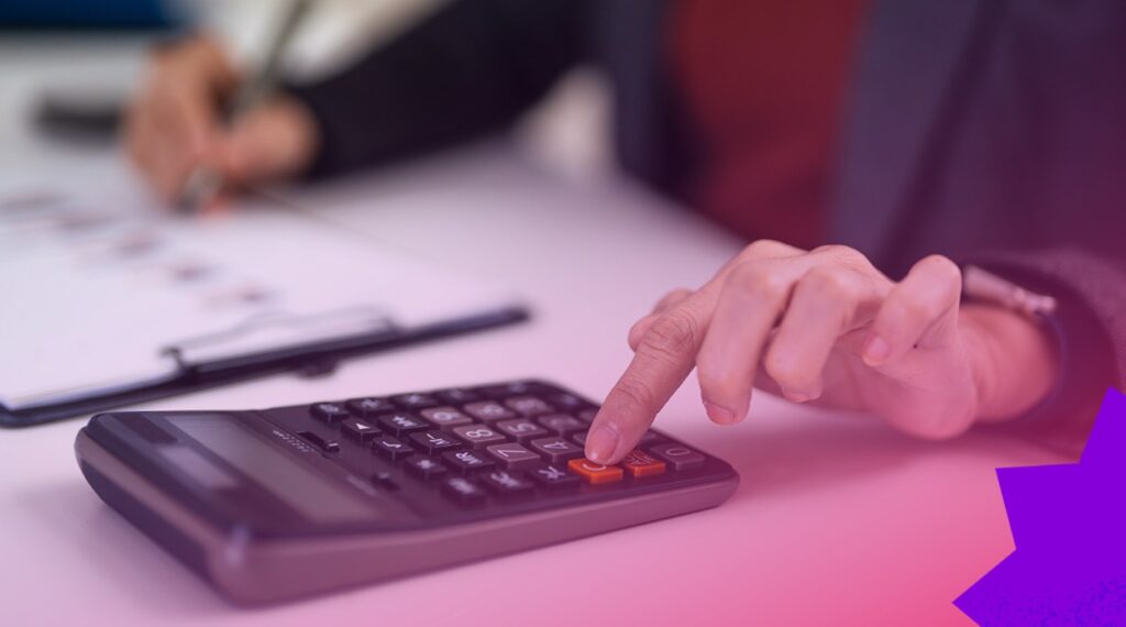 O que é controle financeiro escolar?